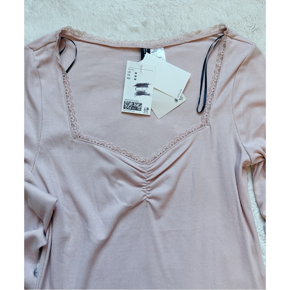 NEW H&M | Lace-Trimmed Rib Top - Picture 7 of 9